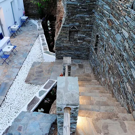 Beba's Batsi (Andros)
